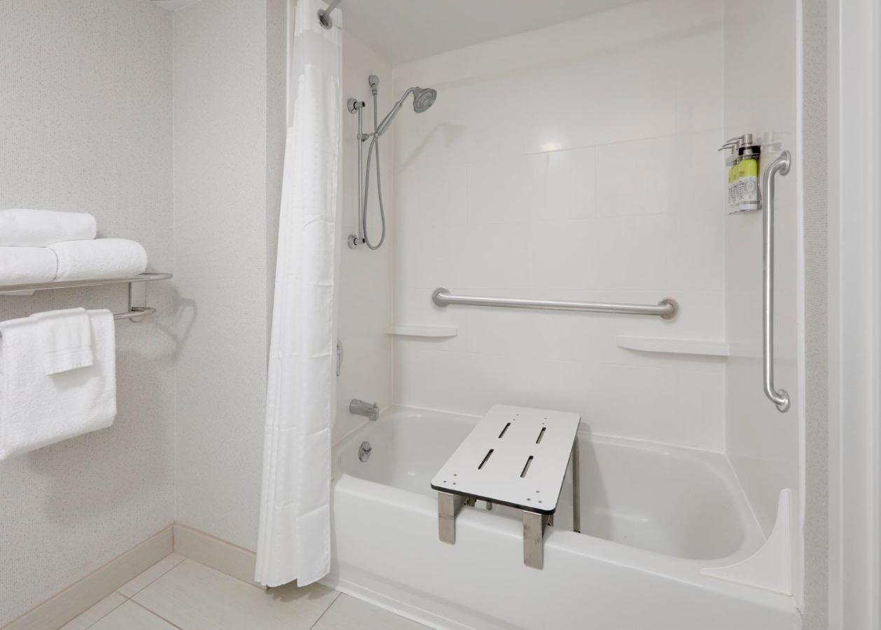 Holiday Inn Express & Suites Irving Conv Ctr - Las Colinas By Ihg Zewnętrze zdjęcie