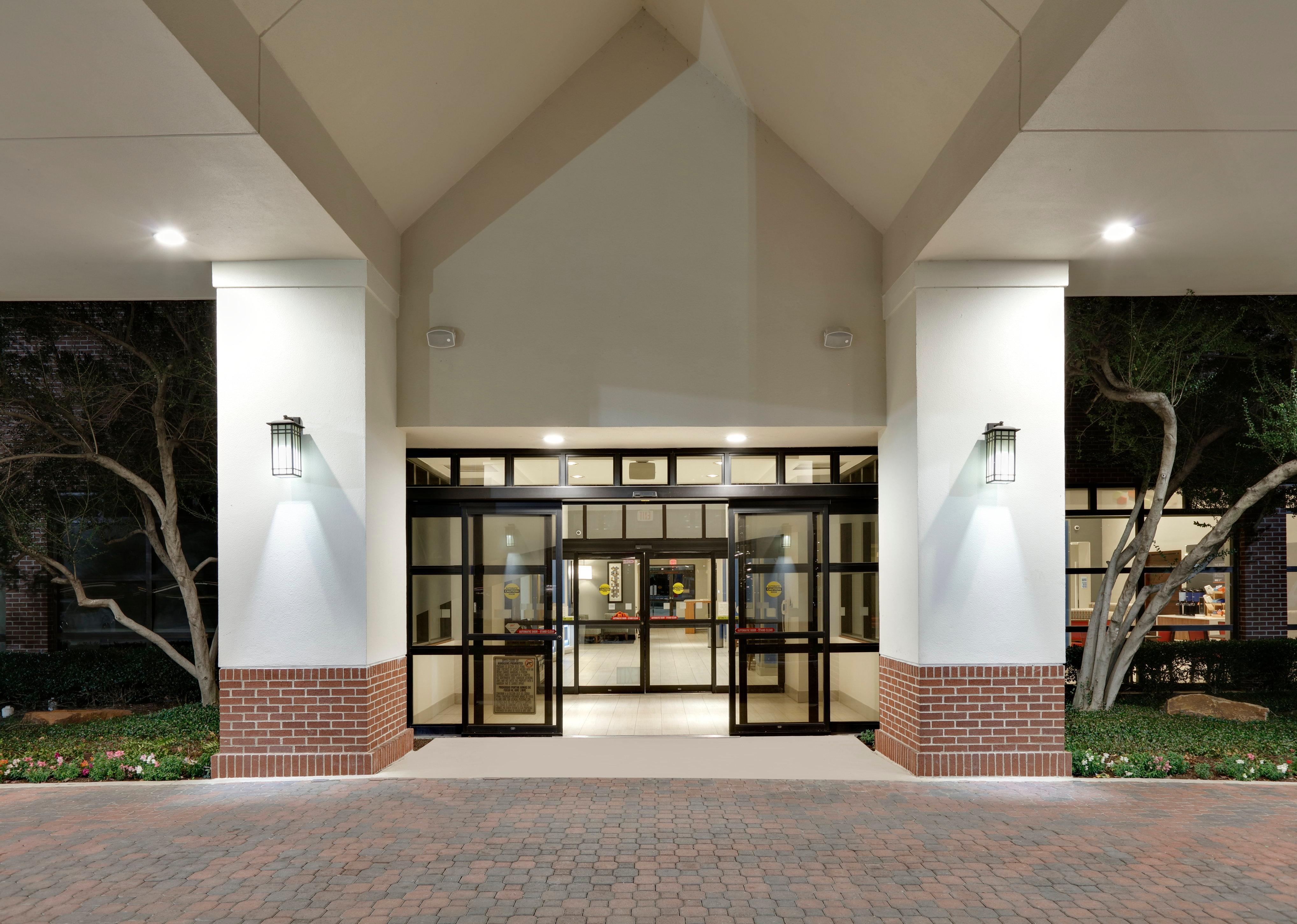 Holiday Inn Express & Suites Irving Conv Ctr - Las Colinas By Ihg Zewnętrze zdjęcie