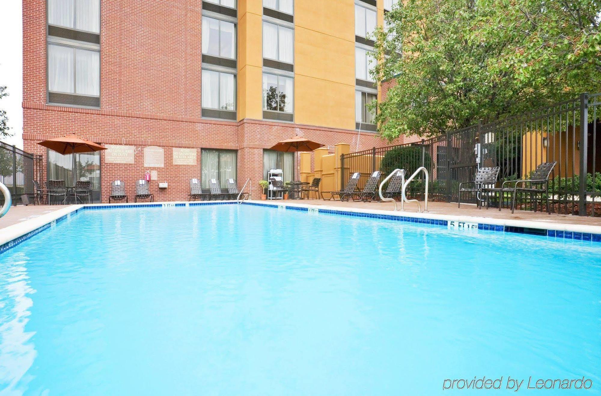 Holiday Inn Express & Suites Irving Conv Ctr - Las Colinas By Ihg Udogodnienia zdjęcie